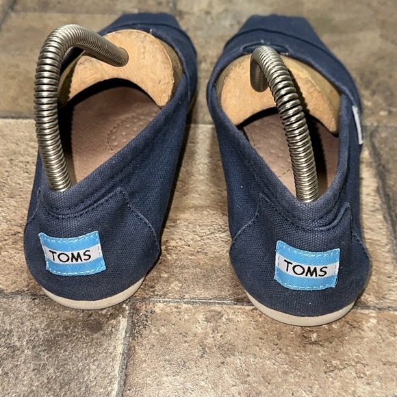 Toms Size 7 - Picture 4 of 7